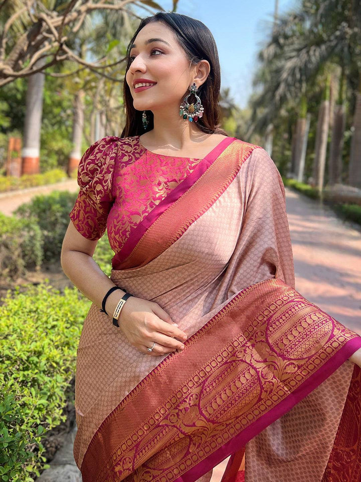 Brown Aura Soft Silk Saree with Kanjivaram Weaving