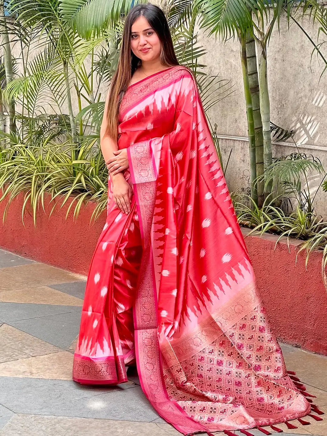 Soft Silk Banarasi saree With Zari Patola Pallu.