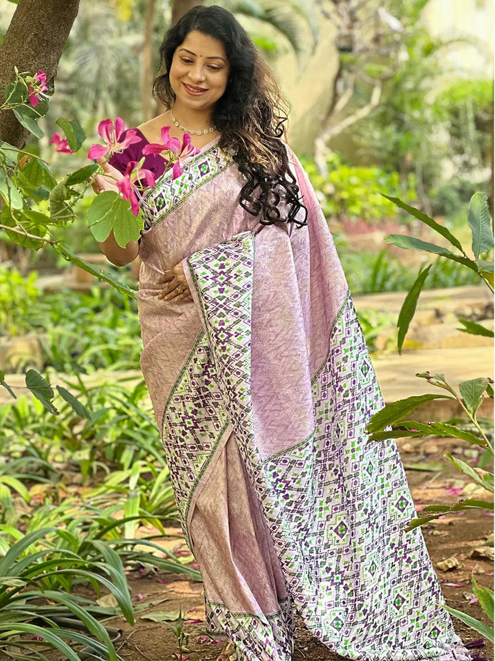 Kanjivaram  Weaving Pink Colour Patola Print Saree