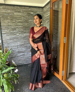 Black Soft Silk Saree With Lagniappe Blouse Piece